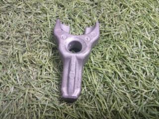 Кронштейн форсунки (вилка) BMW X6 2011 контрактная Кронштейн форсунки (вилка) BMW X6 2011