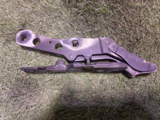 Петля капота правая BMW X3 2004 контрактная Петля капота правая BMW X3 2004