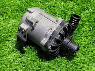 Насос водяной (помпа) BMW X5 2011