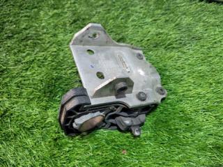 Кронштейн радиатора правый BMW 5 2012