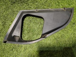 Накладка замка капота правая BMW 5 2015