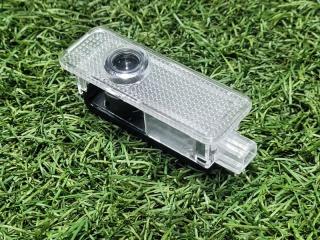 Фото запчасти плафон салонный BMW 5 2018 контрактная запчасть Запчасть плафон салонный BMW 5 2018