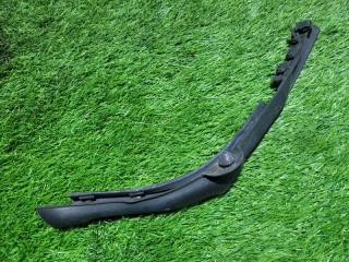 Уплотнитель капота правый BMW X5 2013