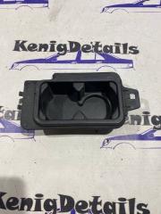 Фото запчасти подстаканник Nissan primera 2002 Б/У запчасть Запчасть подстаканник Nissan primera 2002