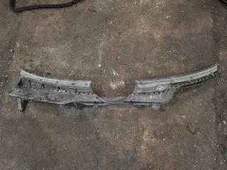 Запчасть жабо под дворники Mercedes W202 1998