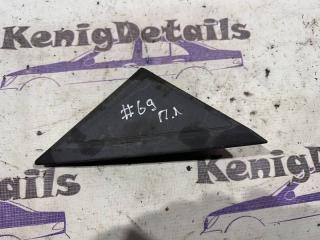 Фото запчасти накладка на зеркало передняя левая mitsubishi carisma 1999 Б/У запчасть Запчасть накладка на зеркало передняя левая mitsubishi carisma 1999