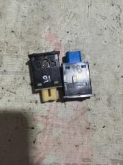 Кнопка подогрева сидения RX 300 1999
