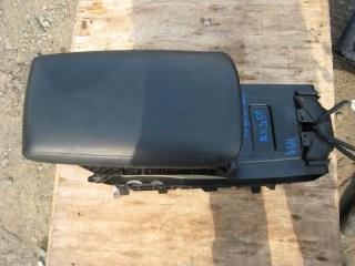 Бардачок между сиденьями Lexus RX350 2009