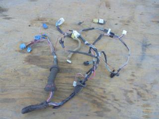 Запчасть проводка двери передняя правая Toyota TUNDRA 2007