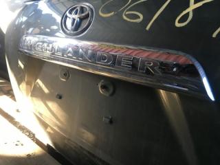 Накладка двери багажника задняя Toyota Highlander 2011 контрактная Накладка двери багажника задняя Toyota Highlander 2011