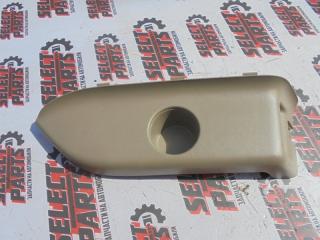 Запчасть подстаканник левый Toyota Highlander 2012