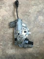 Доводчик двери багажника задний Lexus RX350 2009