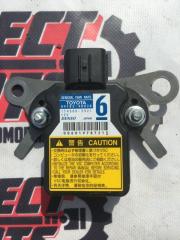 Запчасть датчик курсовой устойчивости Toyota Highlander 2010