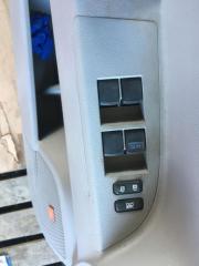 Блок управления стеклоподъемниками передний левый Toyota Highlander 2010