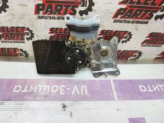 Доводчик двери багажника задний INFINITY Qx56 2012