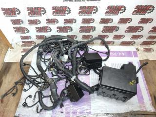 Блок предохранителей под капот INFINITY Qx56 2012