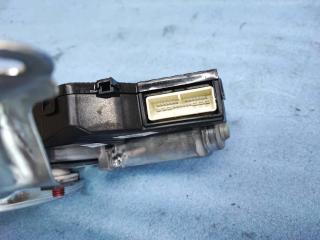 Доводчик двери багажника задний Lexus RX350 2012