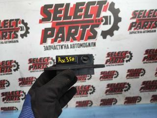 Кнопка открывания багажника Lexus RX350 2012