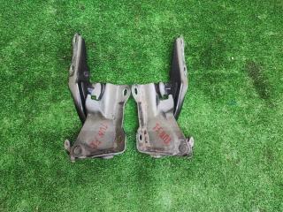 Петля капота передняя Toyota TUNDRA 2008