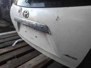 Накладка двери багажника задняя Toyota Highlander 2011 контрактная Накладка двери багажника задняя Toyota Highlander 2011