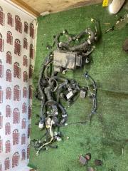 Блок предохранителей под капот Lexus GX470 2006