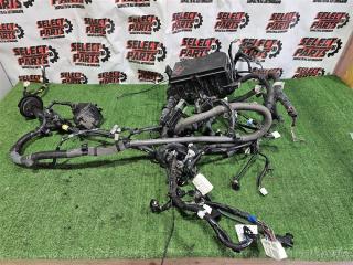 Блок предохранителей под капот Lexus GX460 2010