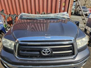 Капот Toyota TUNDRA 2013 контрактная Капот Toyota TUNDRA 2013