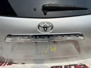 Накладка двери багажника задняя Toyota Highlander 2011 контрактная Накладка двери багажника задняя Toyota Highlander 2011