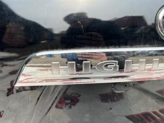 Накладка двери багажника задняя Toyota Highlander GSU45 2GR-FE