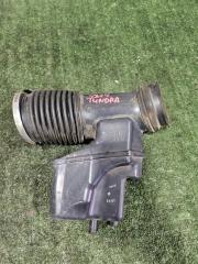 Патрубок воздушного фильтра Toyota TUNDRA 2008