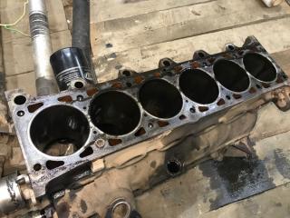 M20b25 Блок цилиндров E34 1994 седан 2.5