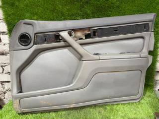 Обшивка боковой двери передняя правая BMW E32 1989