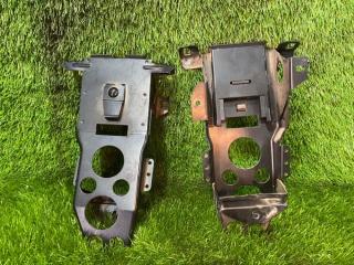 Кронштейн подголовников задний BMW E32 1989