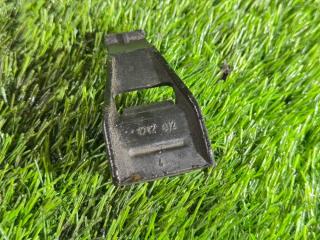 Крепление радиатора E32 1990 Седан 3.5