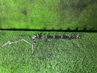 Топливная рампа с форсунками BMW E34 1993