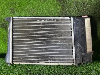 Радиатор охлаждения двигателя BMW E34 1990