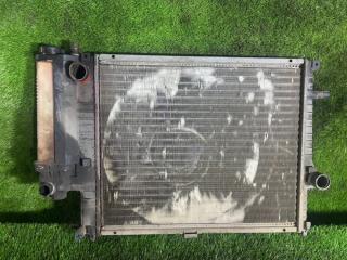 Радиатор охлаждения двигателя BMW E34 1990