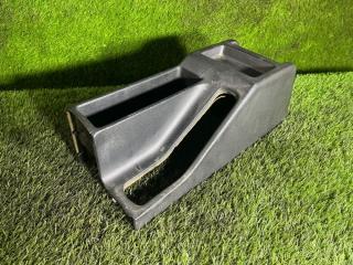 Консоль между сидений BMW E34 1990