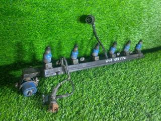 Топливная рампа с форсунками BMW E34 1994