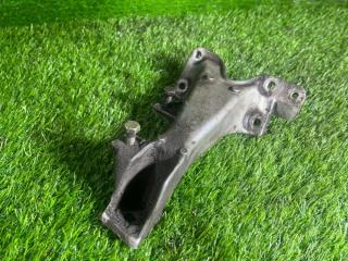 Кронштейн двигателя левый