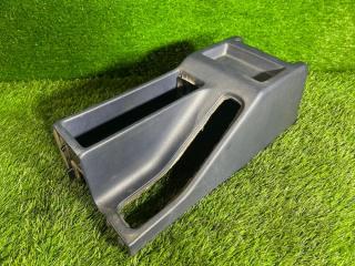 Консоль между сидений BMW E34 1993