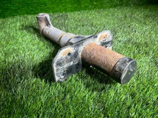 Кронштейн бампера E39 1997 Седан 2.5