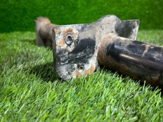 Кронштейн бампера E39 1997 Седан 2.5