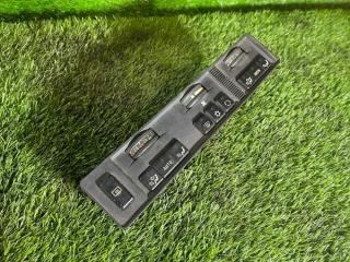 Блок управления климат-контролем BMW E32 1994 Б/У Блок управления климат-контролем BMW E32 1994