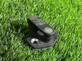 Петля двери BMW E32 1994