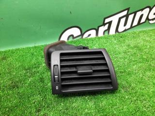 Запчасть дефлектор салона правый BMW 3 2004