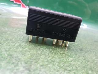 Фото запчасти реле Mercedes-Benz S 1993 контрактная запчасть Запчасть реле Mercedes-Benz S 1993