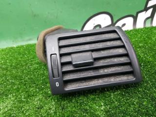 Запчасть дефлектор салона правый BMW 3 2004