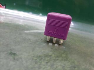 Фото запчасти реле Mercedes-Benz S 1996 контрактная запчасть Запчасть реле Mercedes-Benz S 1996