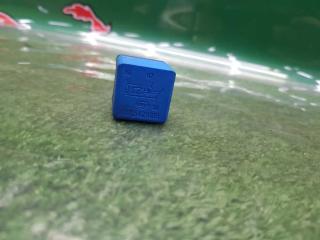 Фото запчасти реле Mercedes-Benz S 1993 контрактная запчасть Запчасть реле Mercedes-Benz S 1993